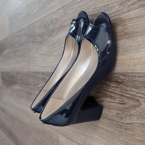 Anne Klein Flex Navy Patent Leather Peep Toe Shoes Ready for Spring.